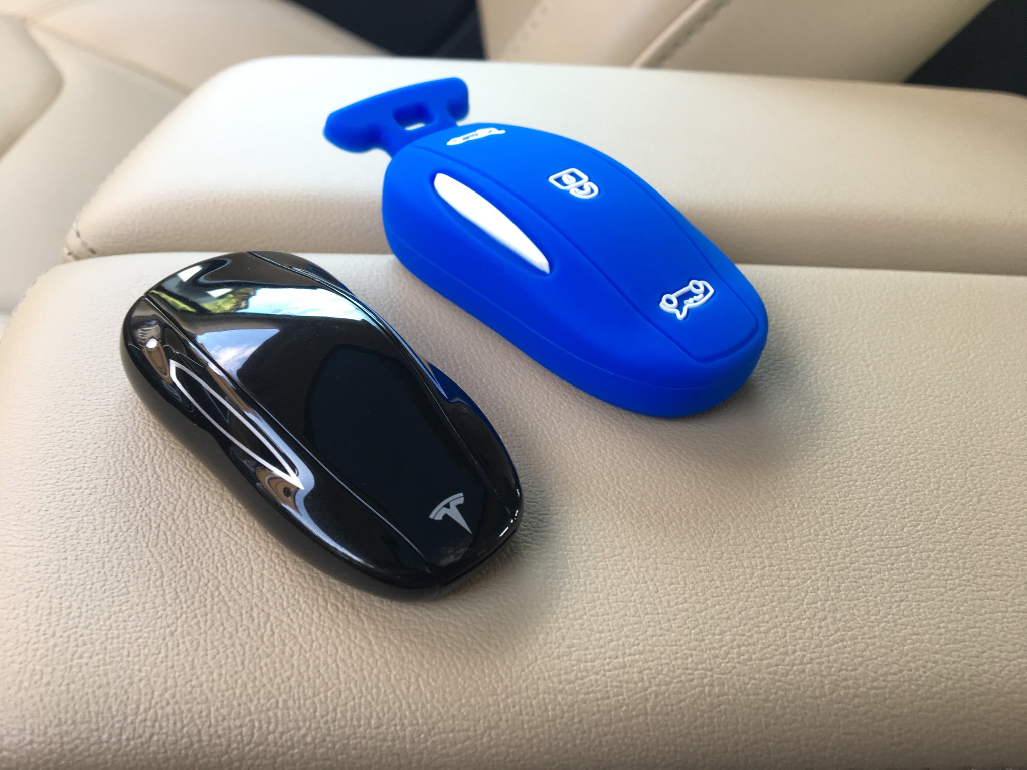 Replacement silicone key fob for Tesla Model S Model X